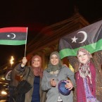 (LtoR) Muna Bader, Fatema Bader and Nusaybah Suleiman
Photo: Sasko Lazarov/Photocall Ireland