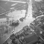 This is an aerial shot of flooding at Fairview, Dublin on a December morning in 1954. Image produced courtesy of National Library of Ireland from the Independent Newspapers collection.