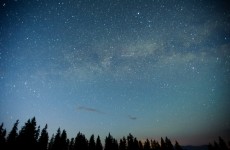 Astronomers get rare glimpse of icy, dwarf planet